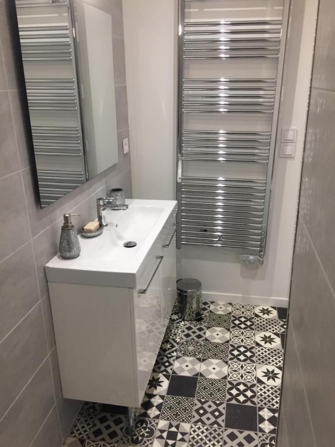 Chaleureux Appartement Au Coeur Du Panier Marsiglia Esterno foto
