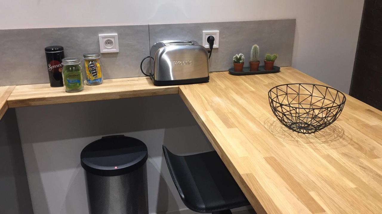 Chaleureux Appartement Au Coeur Du Panier Marsiglia Esterno foto