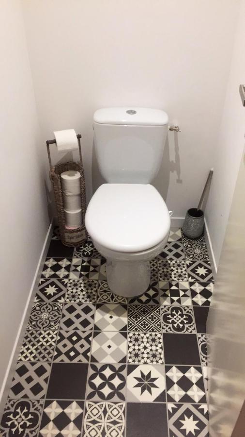 Chaleureux Appartement Au Coeur Du Panier Marsiglia Esterno foto