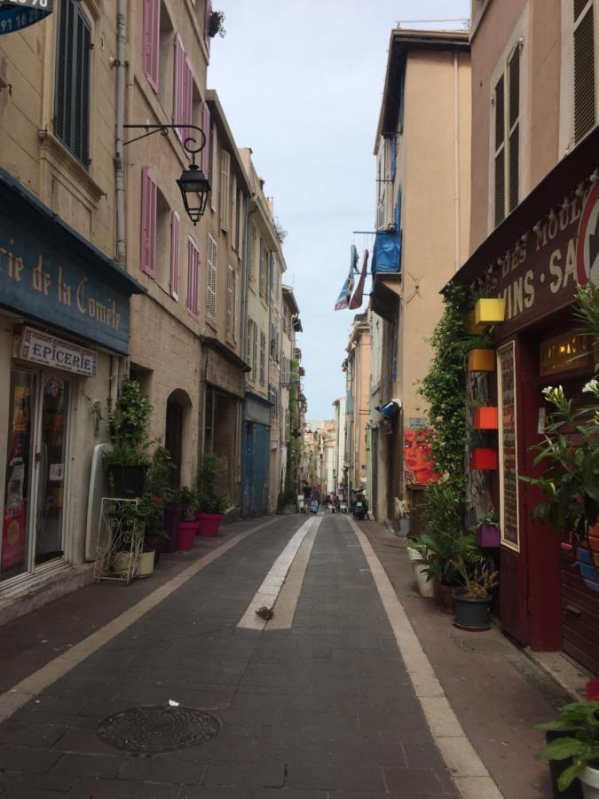 Chaleureux Appartement Au Coeur Du Panier Marsiglia Esterno foto